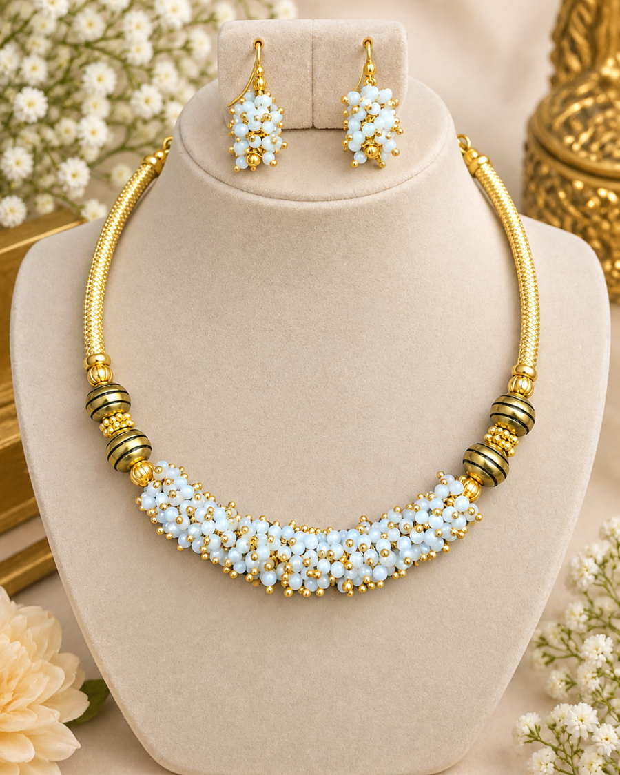 Cream Lorial Choker