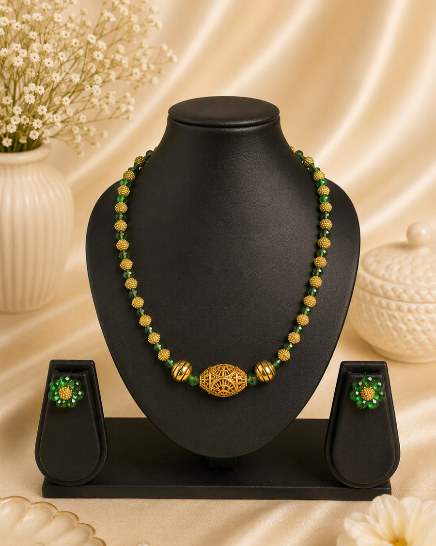 Emerald Green & Gold Beaded Choker