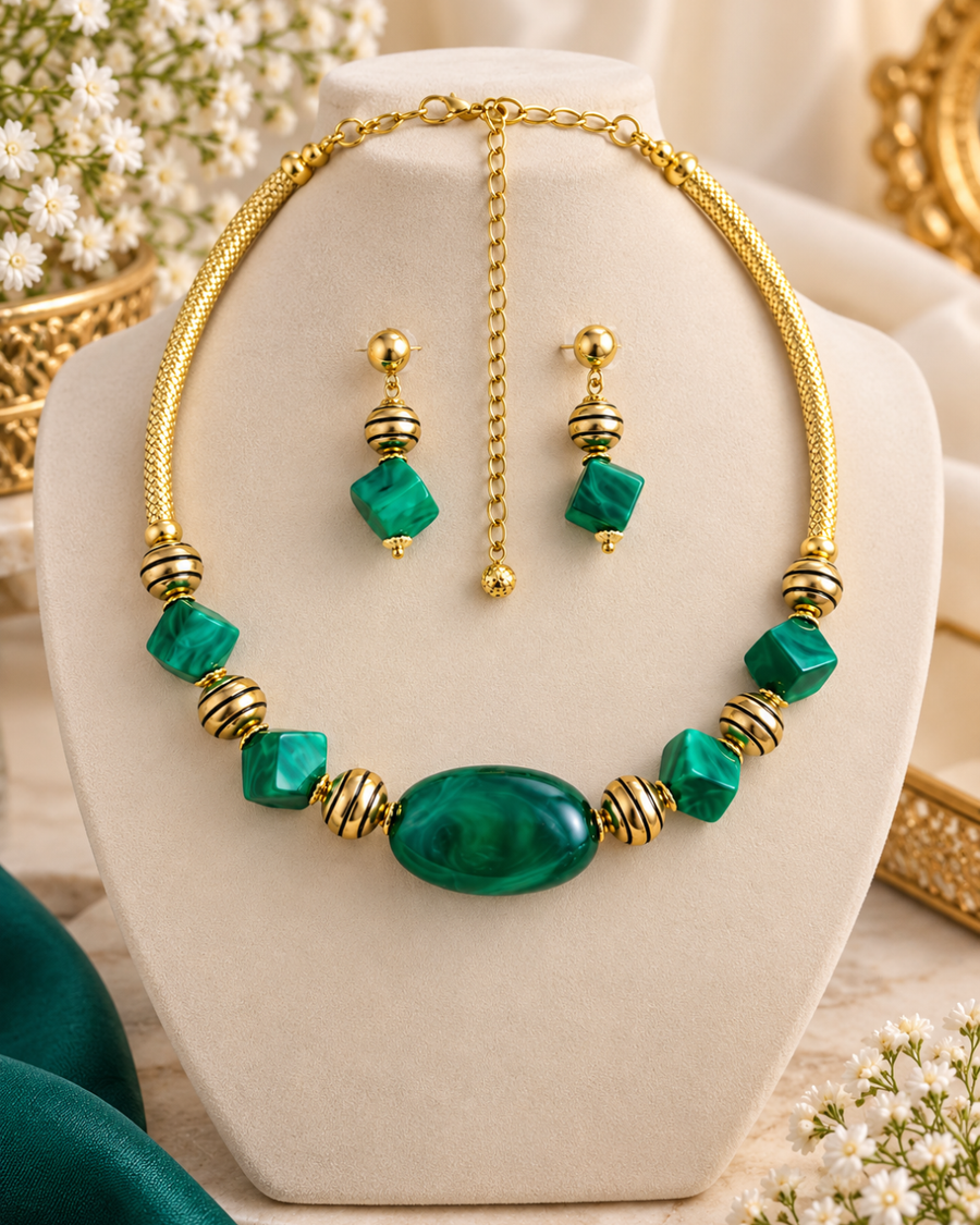 Emerald Majesty Choker